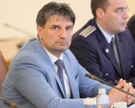 МВР вади целия си ресурс по пътищата: Започват масови проверки, солени ще са глобите за шофьорите
