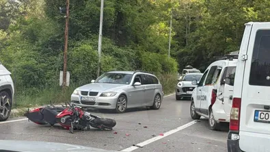 Моторист е в тежко състояние след катастрофа на пътя София - Самоков