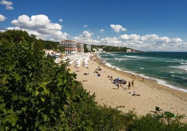64-годишен мъж почина на плажа в „Св. св. Константин и Елена