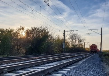 Две момчета пострадаха при токов удар на жп гарата в Стара Загора