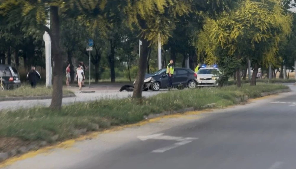 Две коли се одариха на Околовръстното в Тракия