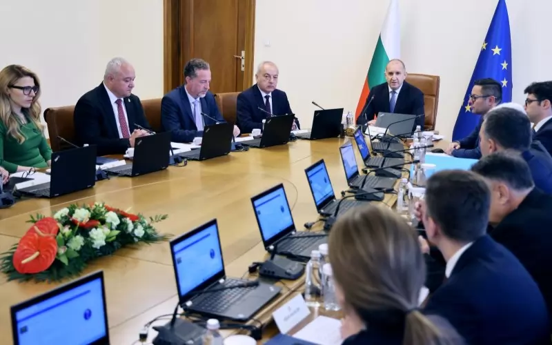Кабинетът замразява минималната заплата до 2028 г.