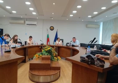 Полагат се всички усилия за овладяване на епидемията от шарката