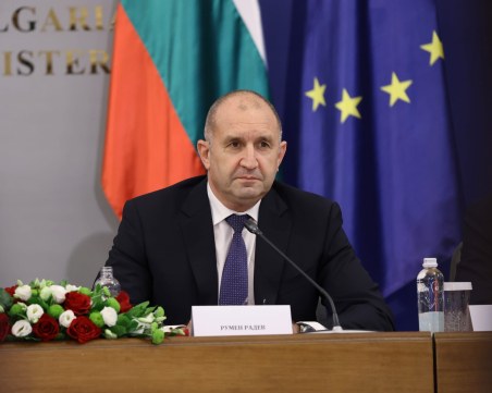Румен Радев: Ще има нова формула за минималната заплата