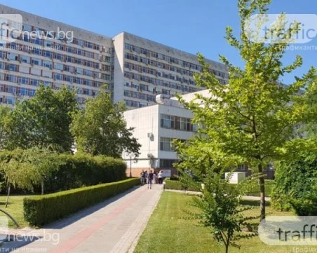 В болница в Пловдив: Критично остава състоянието на младежите, ударени от волтова дъга