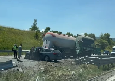 Журналистът Слави Ангелов публикува нови кадри от катастрофата на АМ Струма