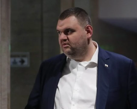 Пеевски против закриването на Комисията по досиетата: Паметта за агентите на ДС не трябва да се заличава