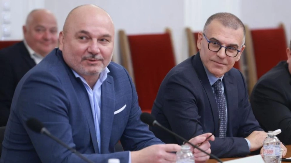 Фискалният съвет: Против сме държавните служители да се компенсират за осигуровките