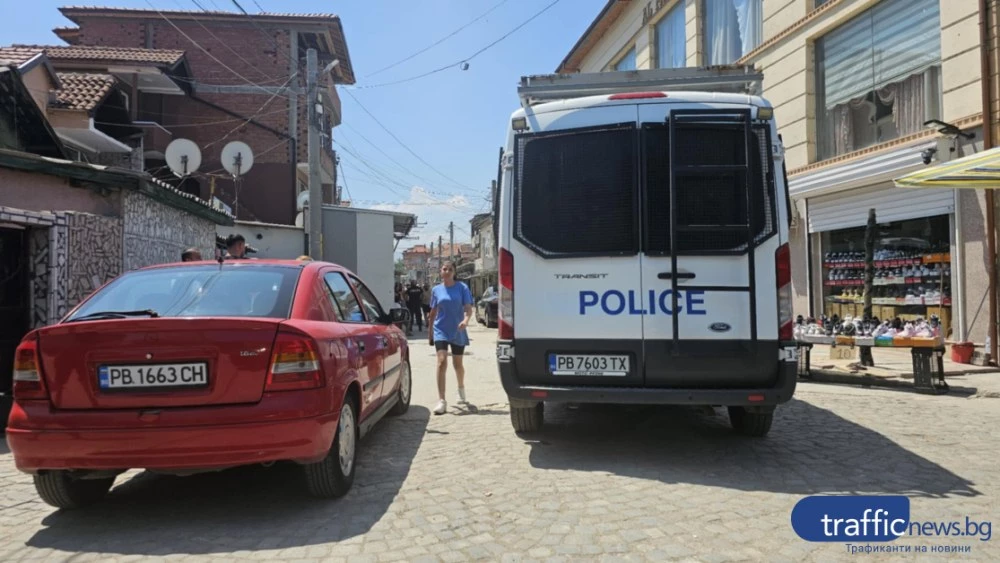 Бутат незаконни сгради в 
