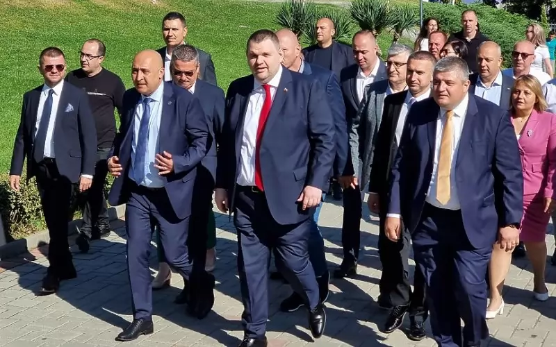 Пеевски намира за фалшиви новините за разпад в партията му