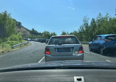 Над километър е колоната от автомобили на Маказа в посока Гърция