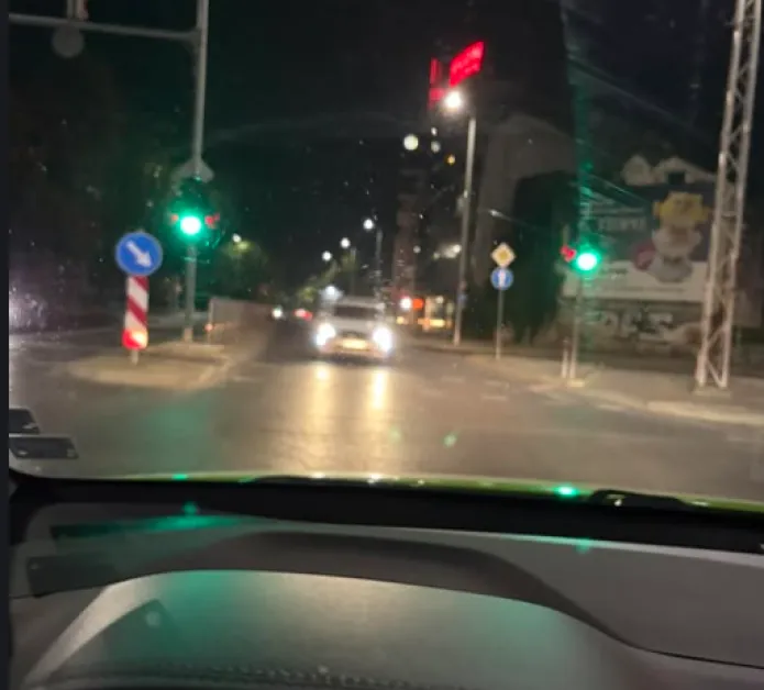 Кола се намърда в насрещното на булевард в Пловдив