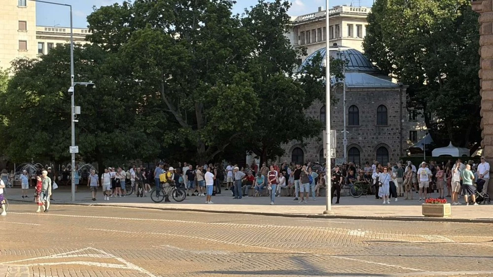 Първи протест срещу кабинета 