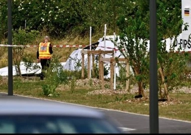 11 души загинаха след като граждански самолет се разби в