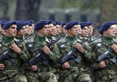 Сърбия връща задължителната казарма от догодина, ще е 75 дни