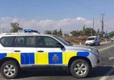 Две български деца бяха открити мъртви в автомобил в село