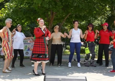 Парк „Каменица оживя с музика, спомени и среща между поколенията