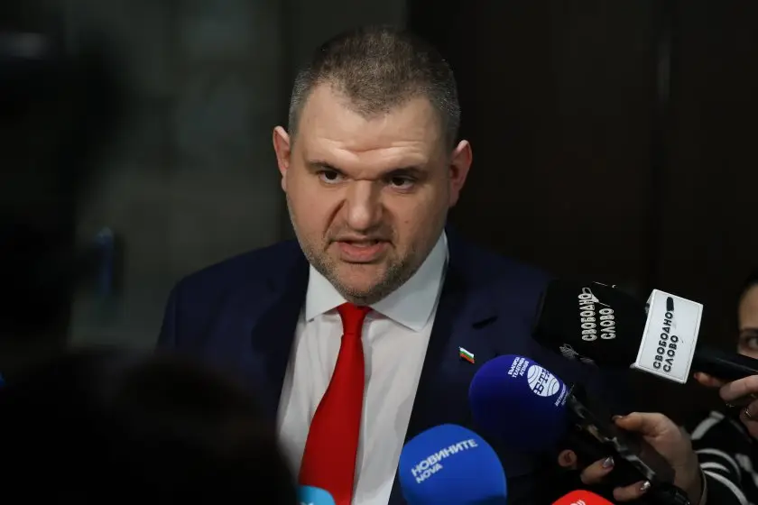 Разкриха колко е струвала охраната на Делян Пеевски