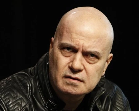 Слави Трифонов до Демерджиев: Толкова писма не съм писал дори от казармата на гаджето