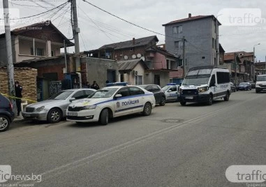 Полиция и общинари нахлуха по улици в Столипиново, проверяват съмнително забогатели