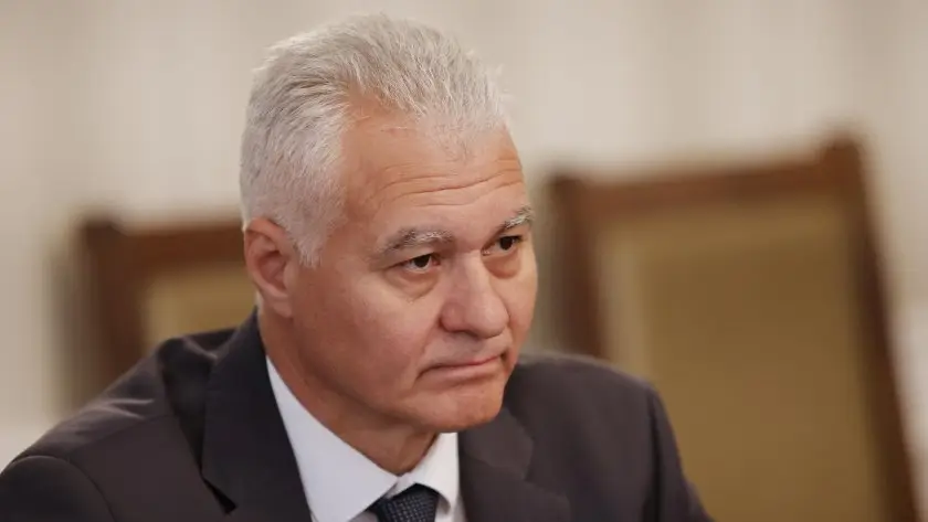 Правителството връща Пламен Тончев начело на ДАНС, след като планира закриването на Комисията по досиетата