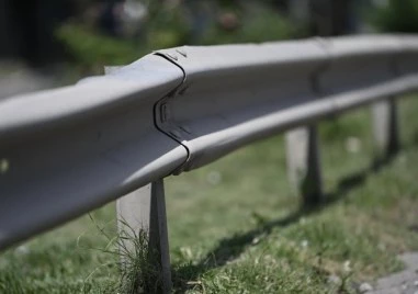 Обществената поръчка за избор на изпълнители за изграждане ремонт и