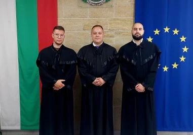 Трима нови младши съдии встъпиха в длъжност в Окръжен съд – Пловдив