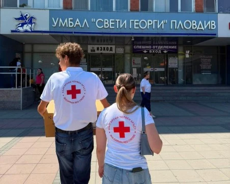 БМЧК - Пловдив дари апаратура за 10 000 евро за клиника по детска хирургия