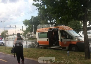 След като загубил съзнание зад волана и се блъснал в