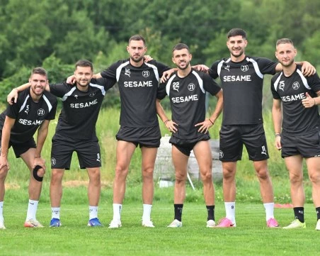 Локо продължава с двуразовите тренировки на лагера в Самоков