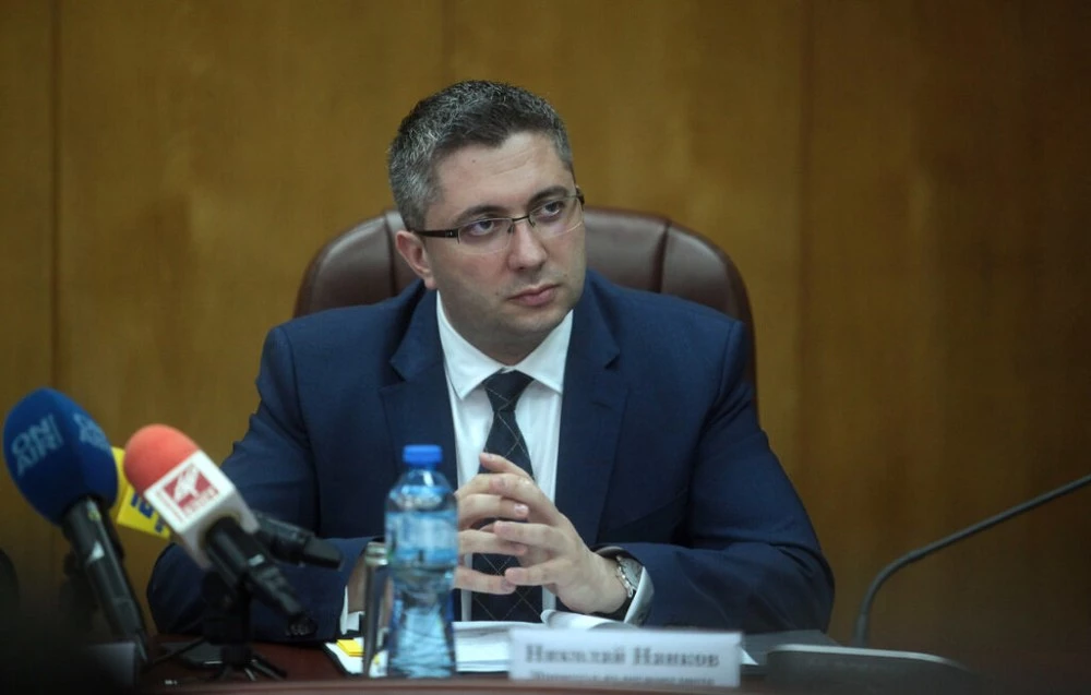 Нанков: Само екипът на Шишков е подписвал договори за мантинели през последните 9 години