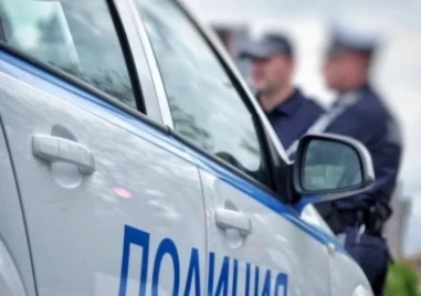 Автомобил самокатастрофира на АМ Тракия в посока Бургас Сигналът е