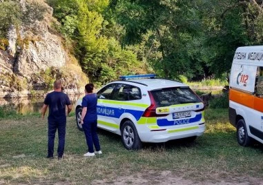 Община Дупница обяви тридневен траур след трагедията с четири жертви в река Струма