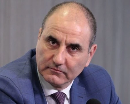 Цветан Цветанов: Някой е извел Десислава Атанасова през служебен вход и я е качил на частния самолет на Пеевски