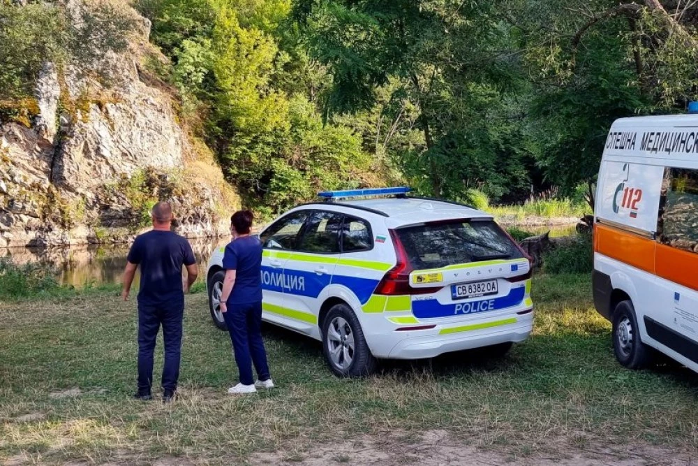 Община Дупница обяви тридневен траур след трагедията с четири жертви в река Струма