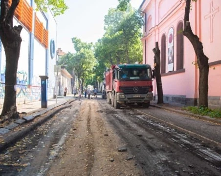 Започна ремонт на централна улица в Пловдив