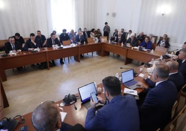 Парламентарната комисия по отбрана одобри на първо четене бюджета за