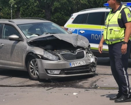 37 души са пострадали в 30 тежки катастрофи за ден