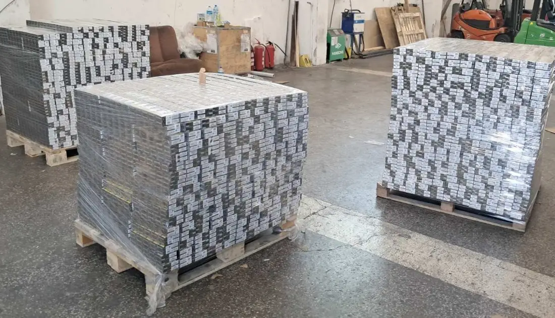 Митничари заловиха над 560 000 къса контрабандни цигари на „Капитан Андреево