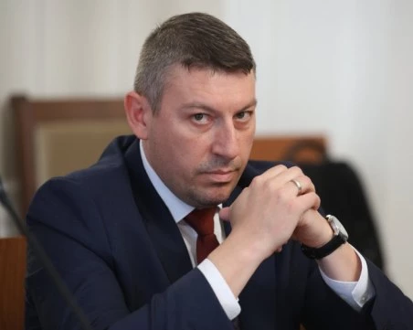 Заради дейността на КУБ: Изслушват бивши шефове на ДАНС в парламента