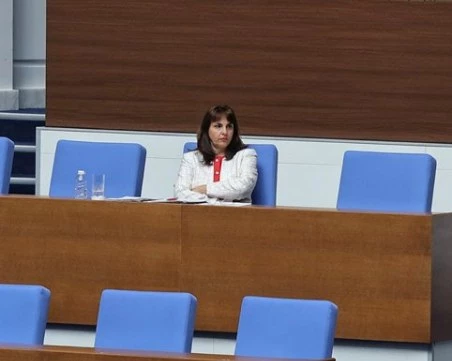 По-високите осигуровки вземат още 641 млн. евро от бизнеса и работниците, но вдигат и всички нови пенсии
