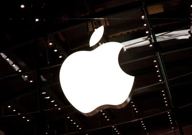 Технологичният гигант Apple обвини OpenAI разработчика на ChatGPT и двама
