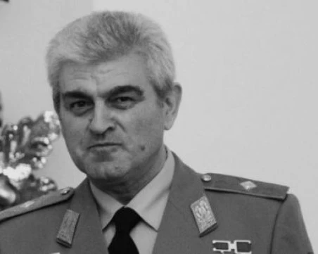 Поклонението пред космонавта Александър Александров ще бъде в понеделник