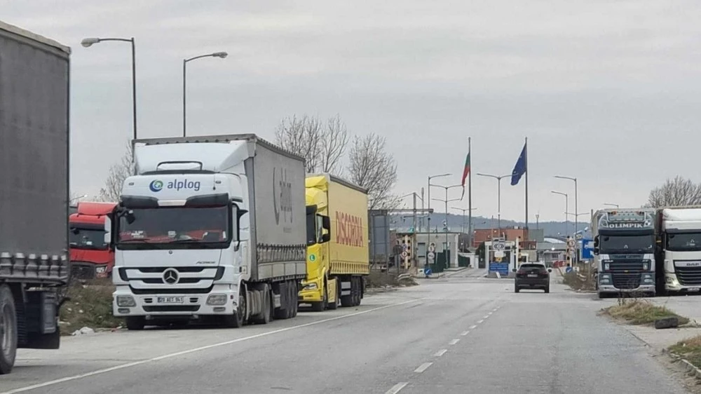 Полицията започва засилен контрол на товарните автомобили