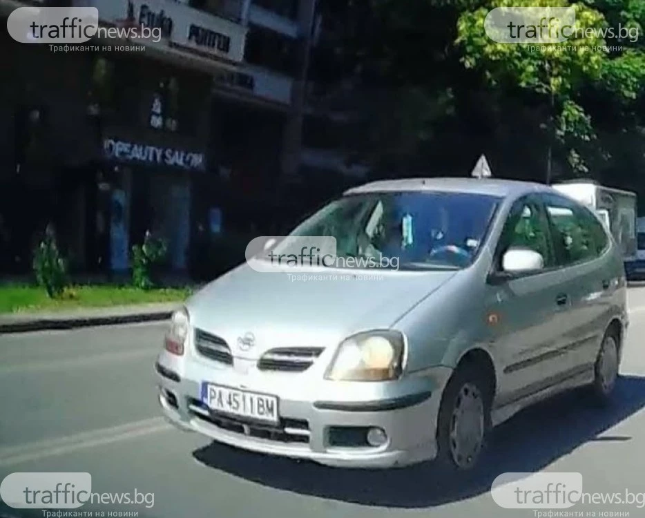 Опасно шофиране в Пловдив: Автомобил се движи в насрещното по централен булевард ВИДЕО