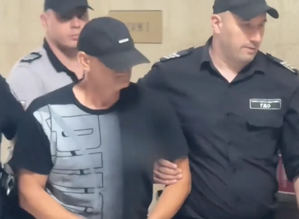 Оставиха в ареста шофьора от катастрофата със загинал на АМ „Тракия