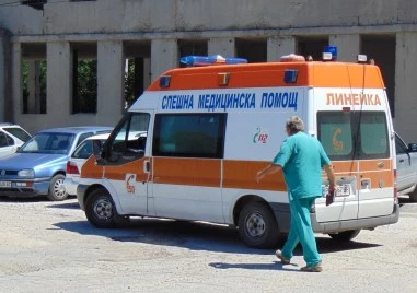 68 годишна жена е настанена в болница след като била