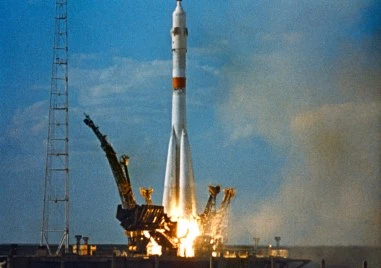 На този ден: Изстрелян е първият пилотиран космически кораб