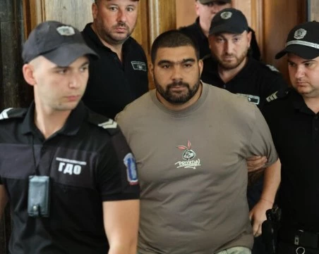 Съдът отхвърли искането за по-лека мярка на обвиняем за катастрофата с автобус на 