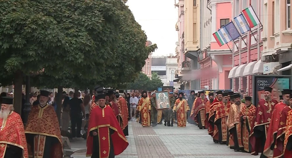 Литийно шествие в Пловдив в навечерието на празника на света Марина
